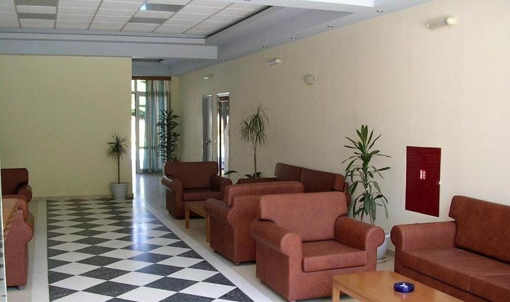 Eleni Palace 3*
